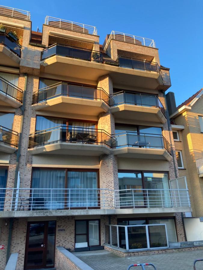 O Zee App,Garage 200M Van Strand En Centrum Коксейде Екстериор снимка
